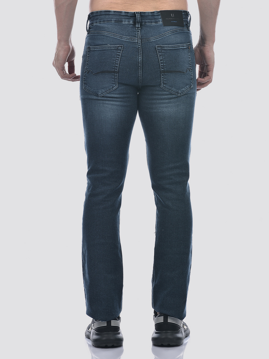 Numero Uno Men Blue Faded Straight Fit Sustainable Jeans